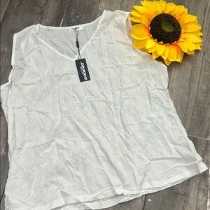 NWT Zeagoo Elegant White Sleeveless Blouse